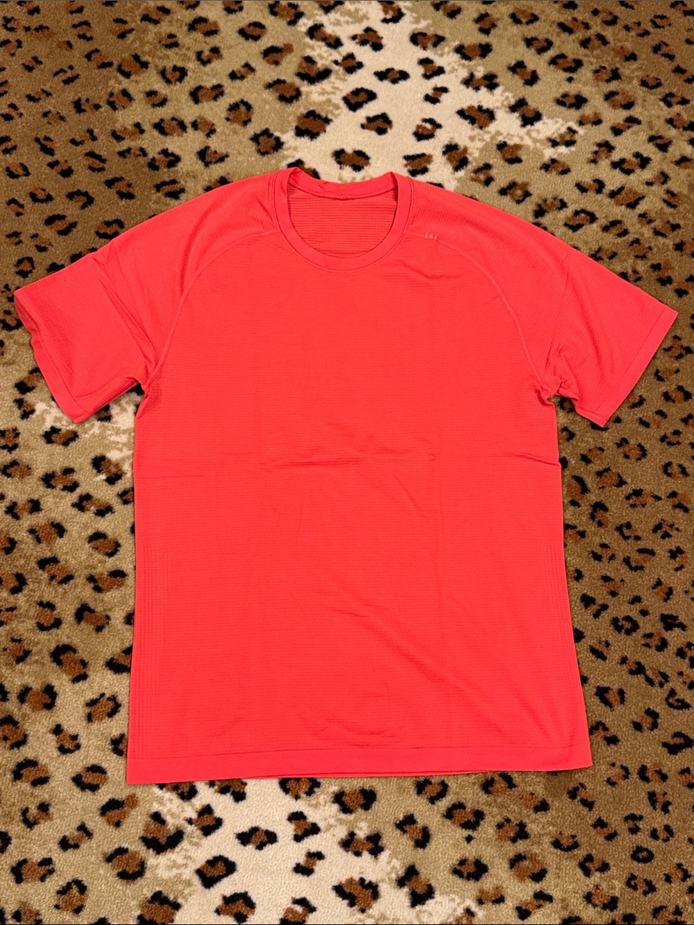 Lululemon Metal Vent Short Sleeve tee